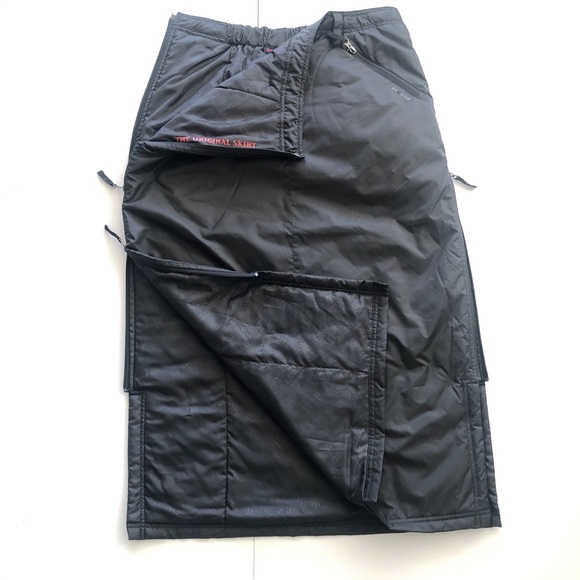♦️SOLD♦️SKHOOP  Life by Black Insulated Snow Skirt - Picture 4 of 15